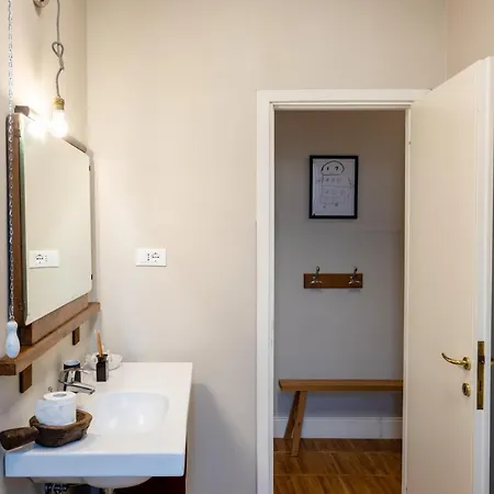 Guesthost - Bastione With Charming Terrace La Spezia