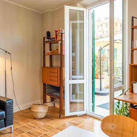 Guesthost - Bastione With Charming Terrace Διαμέρισμα *
